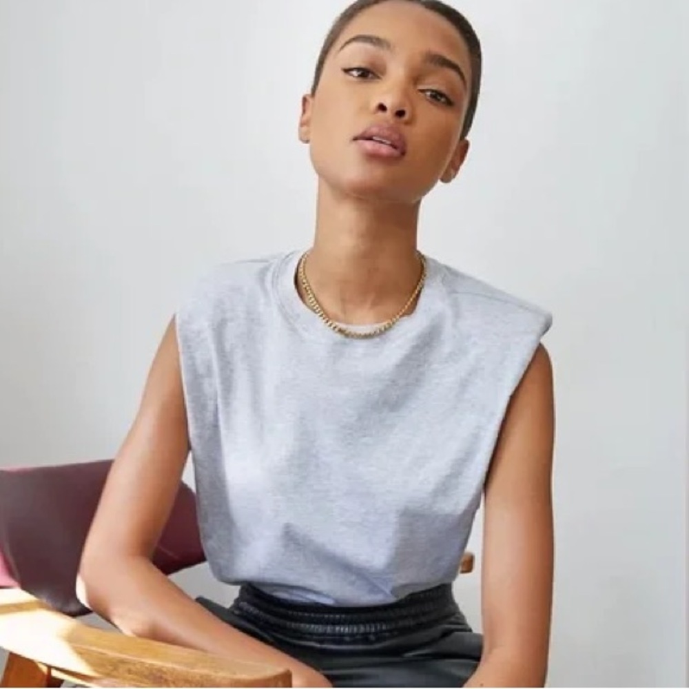 Aritzia Babaton Grey Muscle Tank